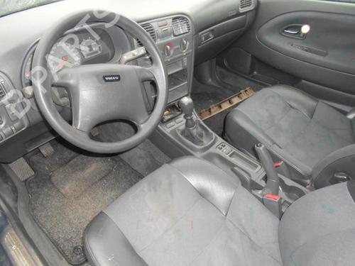 Left front steering knuckle VOLVO V40 Estate (645) 1.8 | BP14547932M25 