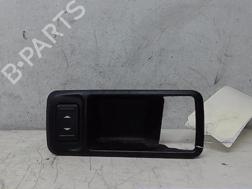 Used Right rear window switch FORD KUGA I 2.0 TDCi (136 hp) 13831823