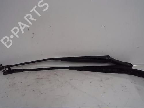 Used Front windshield wiper arm VW TOURAN (1T1, 1T2) 2.0 TDI (136 hp) 14560192