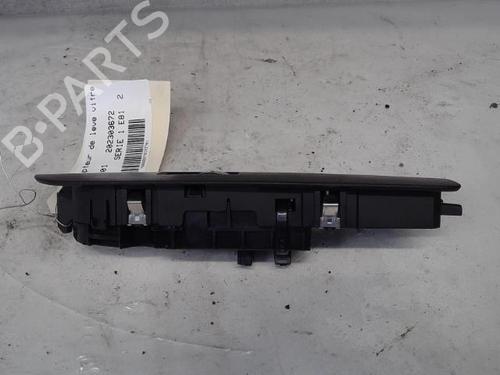 Used Right front window switch BMW 1 (E81) 116 i (122 hp) 16252495