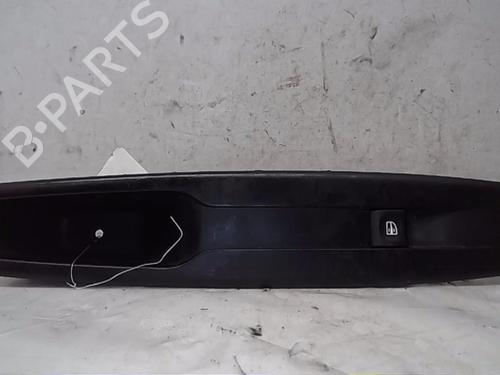 Used Right front window switch RENAULT MEGANE III Hatchback (BZ0/1_, B3_) 1.5 dCi (106 hp) 13833318