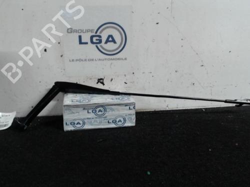 Used Front windshield wiper arm FORD FOCUS II (DA_, HCP, DP) [2004-2013]  14564012
