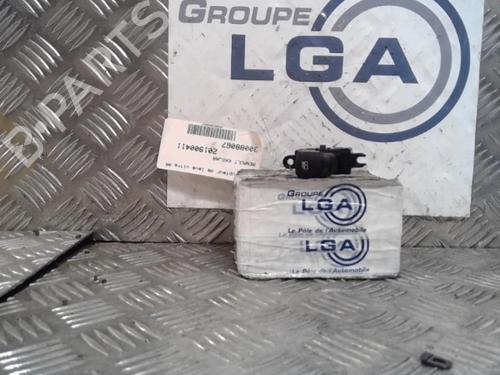 Used Left rear window switch RENAULT KADJAR (HA_, HL_) 1.5 BLUE dCi 115 (HLA6) (116 hp) 13864025