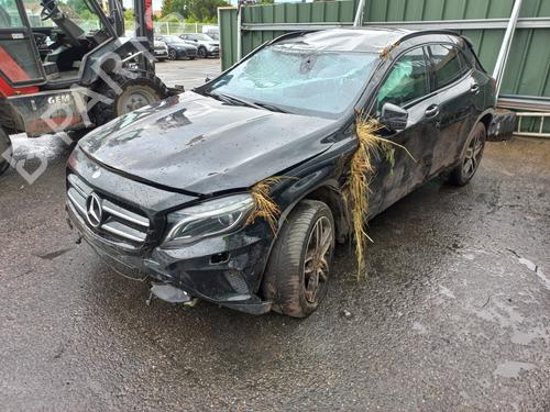 Używane części MERCEDES-BENZ GLA-CLASS (X156) GLA 220 CDI 4-matic (156.905) (170 hp) 4354717