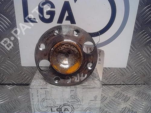 Used Left rear steering knuckle RENAULT CLIO V (B7_) 1.0 TCe 100 (B7MT) (101 hp) 14554773