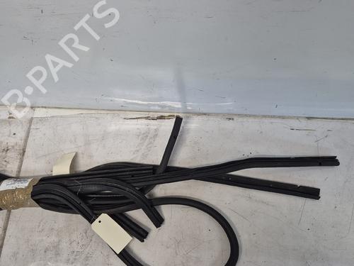 Used Rubber door seal Rubber door seal RENAULT SUPER 5 (B/C40_) [1984-1996] 36396590 36396590