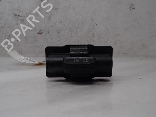 Used Hinge/Door check strap PEUGEOT 208 II (UB_, UP_, UW_, UJ_) 1.2 PureTech 75 (75 hp) 16567497
