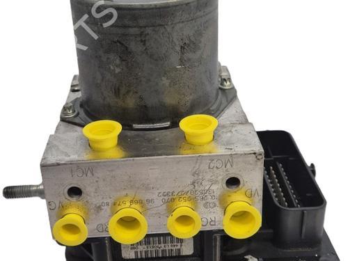 Used ABS pump ABS pump PEUGEOT 308 I (4A_, 4C_) 1.6 HDi (112 hp) 33413789 33413789
