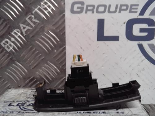 Right rear window switch HYUNDAI MATRIX (FC) 1.5 CRDi VGT | BP13860498I28 