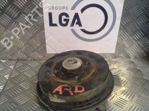Used Right rear steering knuckle DACIA SANDERO II 1.5 dCi (90 hp) 14549915