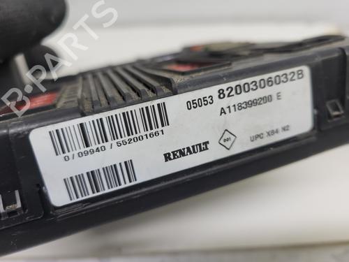 Fuse box RENAULT SCÉNIC II (JM0/1_) | BP33413809E1 - Image 3