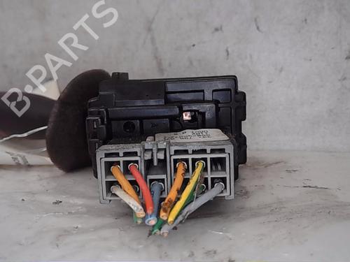 Used Steering column stalk CITROËN SAXO (S0, S1) [1996-2004]  13830698