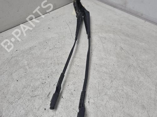 Used Front windshield wiper arm Front windshield wiper arm 38449161 38449161