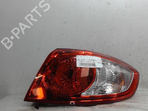 Used Right taillight HYUNDAI SANTA FÉ II (CM) 2.2 CRDi GLS 4x4 (150 hp) 16567721