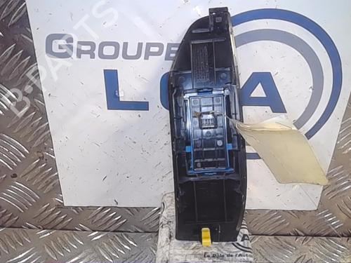 Used Right front window switch TOYOTA VERSO (_R2_) 2.0 D-4D (AUR20_, AUR20R) (124 hp) 13860265