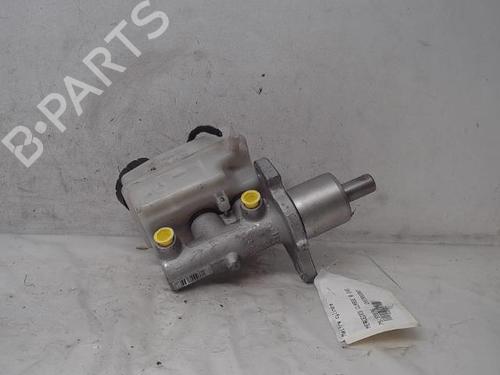 Used Brake master cylinder MERCEDES-BENZ B-CLASS Sports Tourer (W245) B 180 CDI (245.207) (109 hp) 15523225
