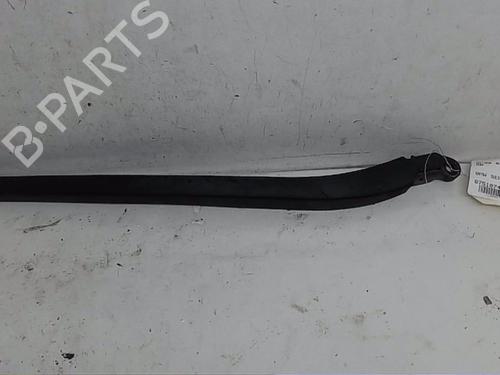 Used Rear windshield wiper arm BMW 5 Touring (E61) 525 d (197 hp) 14567556