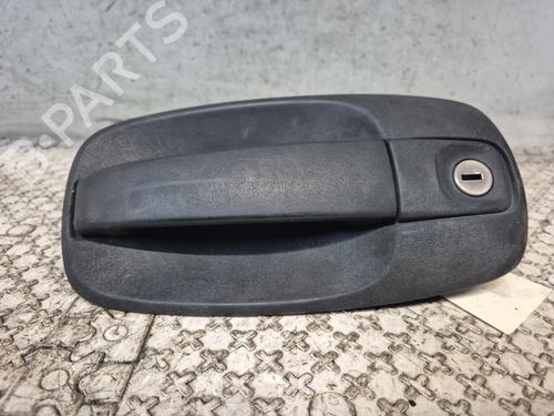 Used Front left exterior door handle NISSAN PRIMASTAR Van (X83) 1.9 dCi 100 (100 hp) 26669457