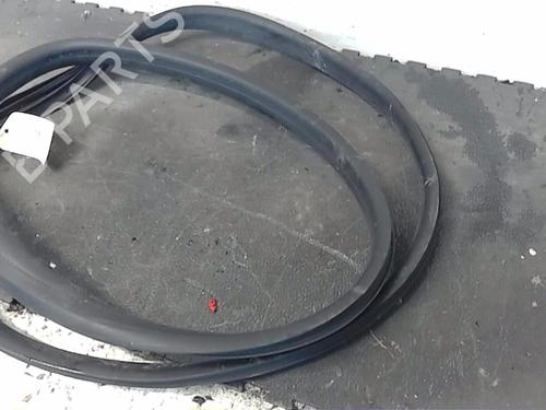 Used Rubber door seal RENAULT ARKANA I (LCM_, LDN_) 1.6 E-TECH 145 (LDMU) (143 hp) 22357785