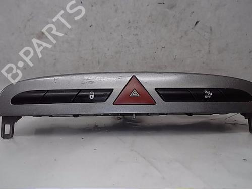 Used Warning switch PEUGEOT 308 I (4A_, 4C_) 1.6 HDi (90 hp) 13833793