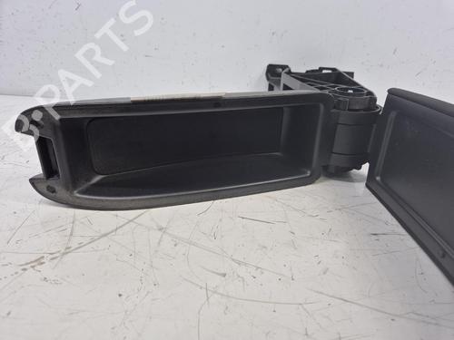 Armrest / Center console CITROËN DS3 (SA_) 1.6 HDi 115 | BP37149978I20 - Image 2