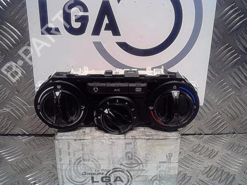 Used Climate control PEUGEOT 208 I (CA_, CC_) 1.6 HDi (92 hp) 13857562