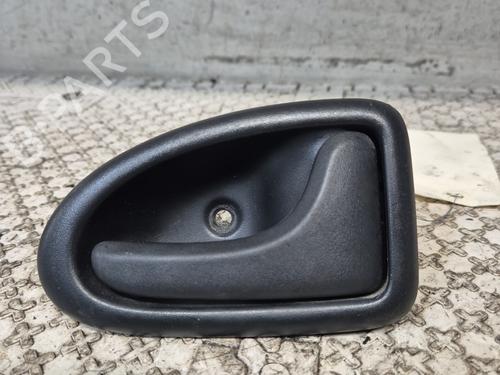 Used Front right interior door handle NISSAN PRIMASTAR Van (X83) 1.9 dCi 100 (100 hp) 26702592