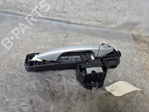 front-left-exterior-door-handle-mercedes-benz-c-class-w204-2007-2008-2009-2010-2011-2012-2013-2014-2015-30629967 main image
