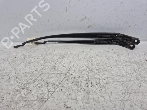 Vindspejlsviskerarm Vindspejlsviskerarm TOYOTA AURIS (_E15_) 2.0 D-4D (ADE150_, ADE150R) (126 hp) 37225857 37225857