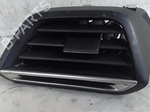 Used Air vent PEUGEOT 208 II (UB_, UP_, UW_, UJ_) 1.2 PureTech 130 (131 hp) 22018274