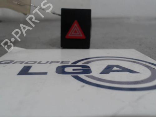 Used Warning switch VW POLO (9N_, 9A_) 1.4 TDI (80 hp) 13866929