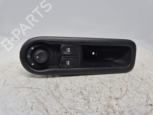 Used Left front window switch RENAULT TWINGO II (CN0_) 1.2 16V (CN04, CN0B) (75 hp) 31140562