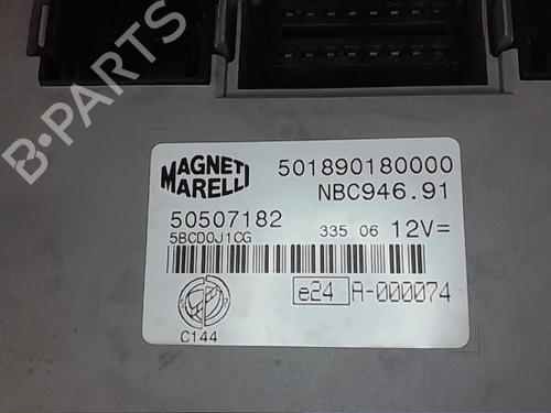 Used Fuse box ALFA ROMEO BRERA (939_) 2.4 JTDM 20V (939DXD1B, 939DXD12) (200 hp) 18511148