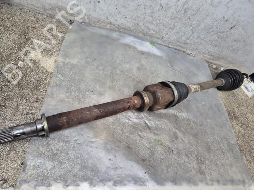 Used Right front driveshaft RENAULT CLIO III (BR0/1, CR0/1) [2005-2014]  30798092