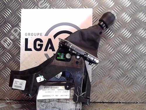 Used Gear lever RENAULT CLIO V (B7_) 1.0 TCe 90 (B7MT) (91 hp) 13854322