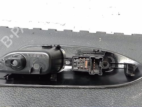 Right front window switch NISSAN JUKE (F15) 1.5 dCi | BP23412383I26 