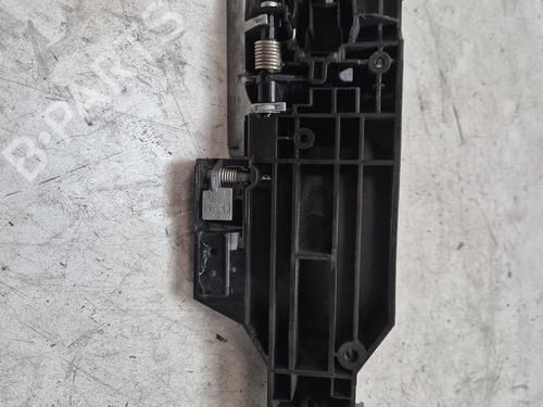 front-right-exterior-door-handle-renault-kadjar-ha_-hl_-2015-37597159 main image