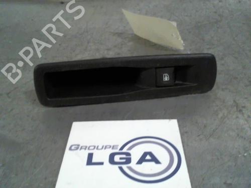 Used Right rear window switch RENAULT LAGUNA III (BT0/1) 1.5 dCi (BT00, BT0A, BT0T, BT1J) (110 hp) 13867577