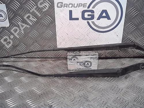 Used Front windshield wiper arm RENAULT LAGUNA III (BT0/1) 1.5 dCi (BT00, BT0A, BT0T, BT1J) (110 hp) 14553859