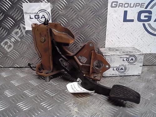 Used Break pedal NISSAN PULSAR Hatchback (C13) 1.5 dCi (110 hp) 14553527