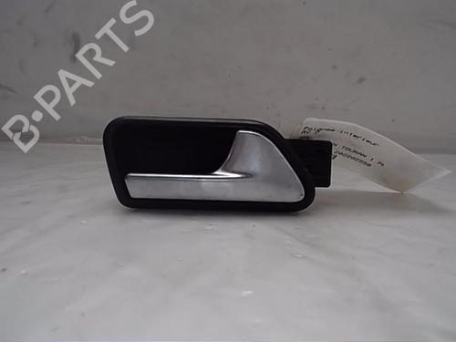 Høyre foran invendig håndtak VW TOURAN (1T1, 1T2) [2003-2010]  13840532