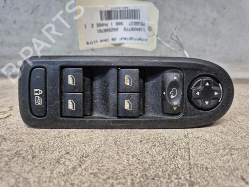 Used Left front window switch PEUGEOT 308 I (4A_, 4C_) 1.6 HDi (112 hp) 28033765