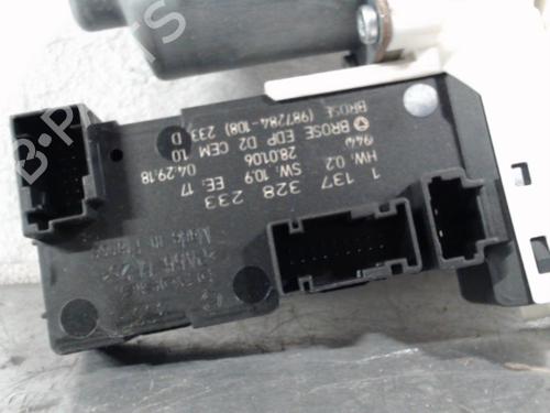 Right front window motor PEUGEOT 407 Coupe (6C_) 2.7 HDi | BP13867910E20 