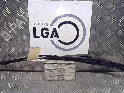 Used Front windshield wiper arm VW GOLF V (1K1) [2003-2010]  14555861