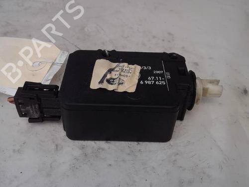 Fuel door actuator LAND ROVER RANGE ROVER SPORT I (L320) 2.7 D 4x4 | BP15821933E18 