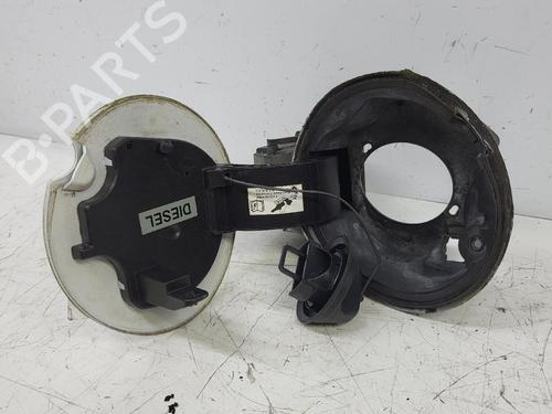 fuel-flap-renault-clio-iv-bh_-2012-2013-2014-2015-2016-2017-2018-2019-2020-2021-37185535 main image