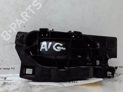 Used Front left interior door handle PEUGEOT PARTNER Box Body/MPV (5_, G_) [1996-2025]  17378172