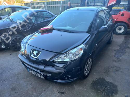 Left mirror PEUGEOT 206+ (2L_, 2M_) 1.4 i | BP23183525C26