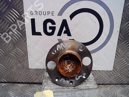 Used Left rear steering knuckle RENAULT CLIO V (B7_) 1.0 TCe 100 (B7MT) (101 hp) 14555686