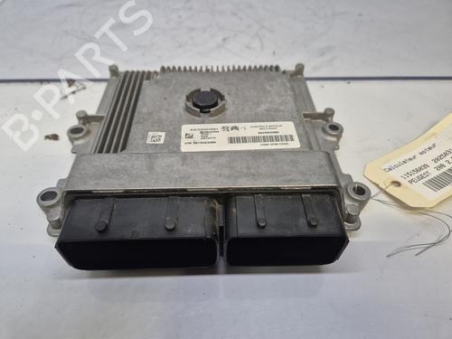 Used Engine control unit (ECU) PEUGEOT 208 II (UB_, UP_, UW_, UJ_) 1.2 PureTech 100 (101 hp) 31324440